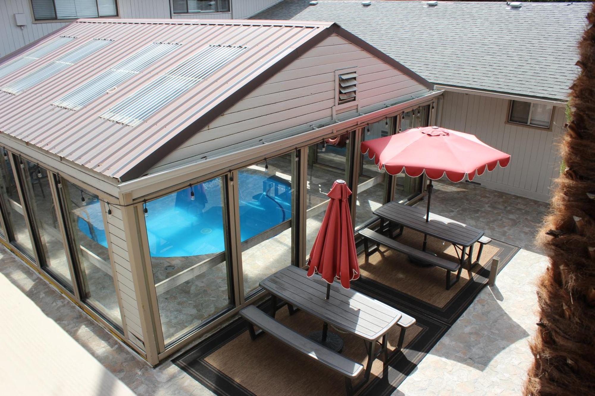 Cedarwood Inn Of אשלנד מראה חיצוני תמונה